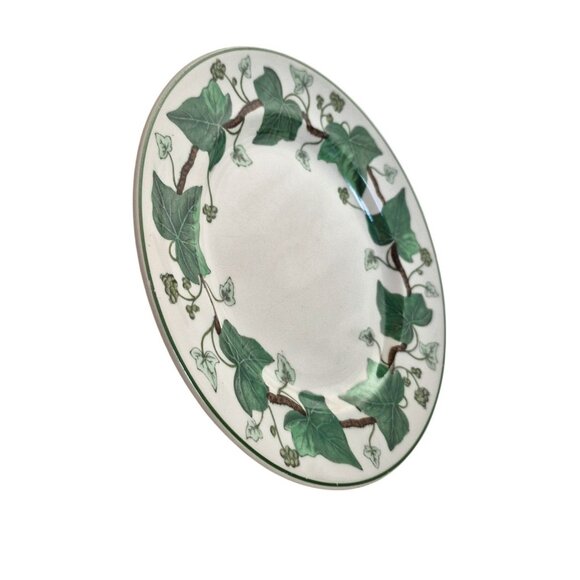 Wedgwood Napoleon Ivy Pattern Salad Dessert Plate 8.25" Queens Ware England - Picture 4 of 10